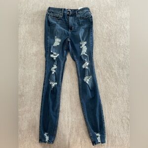 Hollister women’s ultra high rise super skinny jeans, distressed